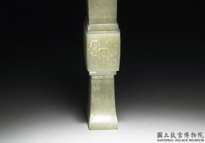 图片[3]-Jade square gu vase decorated with plantain leaves, Qing dynasty (1644-1911)-China Archive